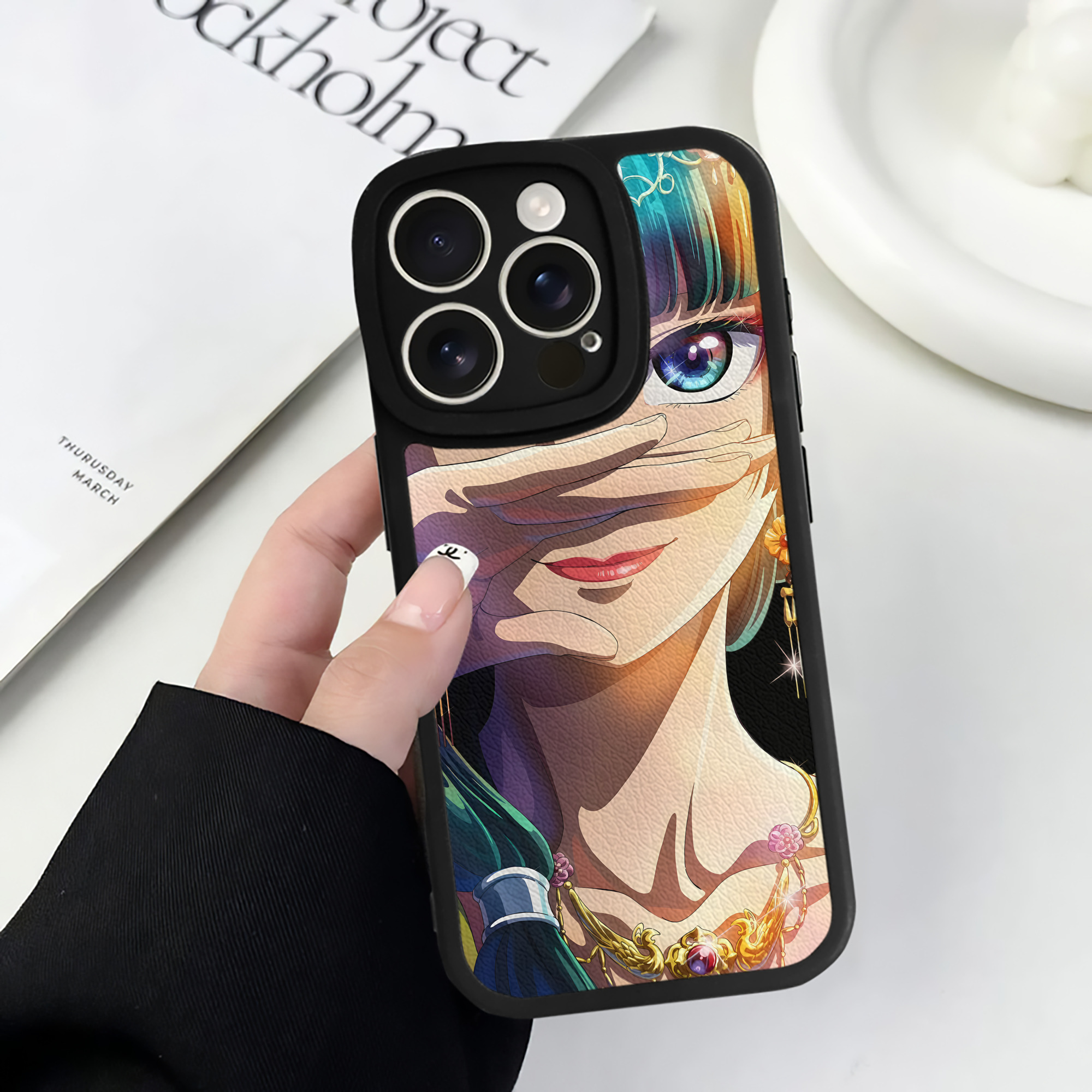 （画像用） 薬屋のひとりごと The Apothecary Diaries 【iPhone 16シリーズ対応】シリコンスマホケース（レザー調） 材質：シリコン